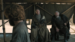 extant_GameOfThrones_8x06-TheIronThrone_5533