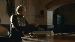 extant_GameOfThrones_8x06-TheIronThrone_6771