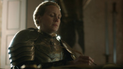 extant_GameOfThrones_8x06-TheIronThrone_6820