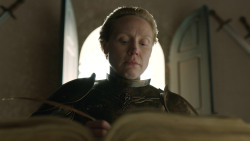 extant_GameOfThrones_8x06-TheIronThrone_6840