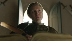 extant_GameOfThrones_8x06-TheIronThrone_6858
