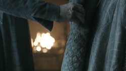 extant_GameOfThrones_8x06-TheIronThrone_7647