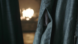 extant_GameOfThrones_8x06-TheIronThrone_7649